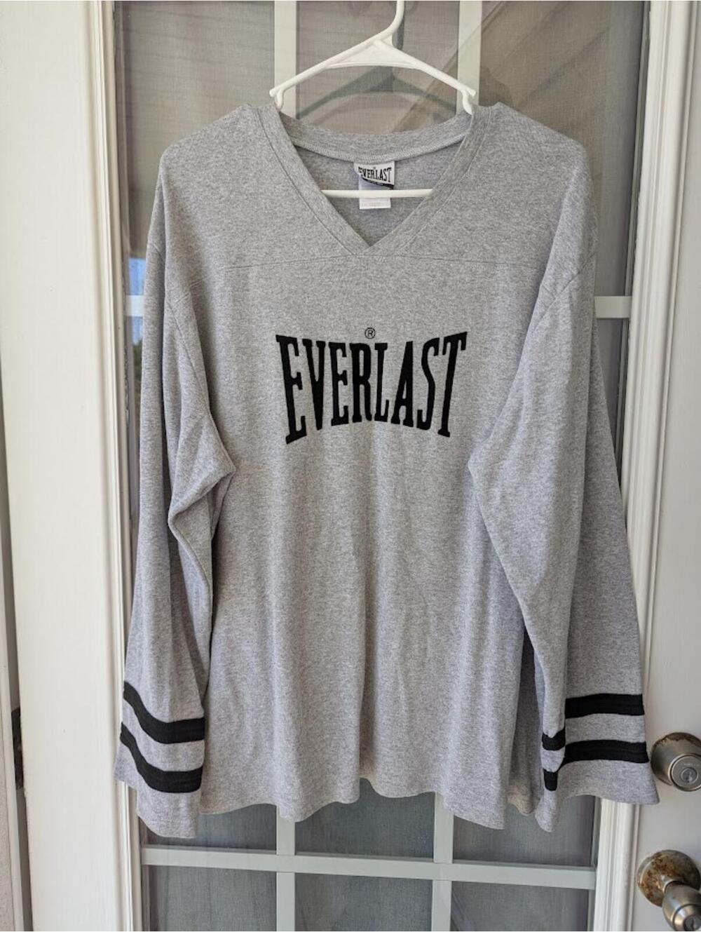 Vintage Everlast Shirt Mens L Gray V-Neck Long Sleeve Flock Graphic Tee 26x27.5 - Picture 2 of 6